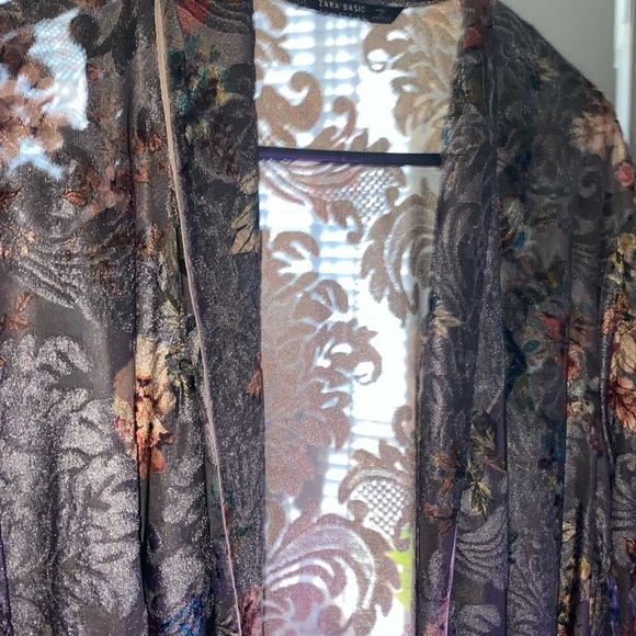 Zara Kimono size Small. In excellent condition. - Picture 4 of 5